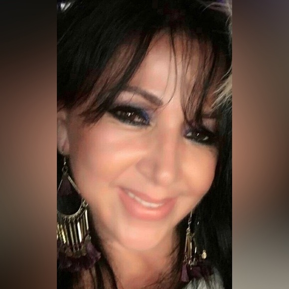 Meet your Posher, Lydia - Picture 13 of 14